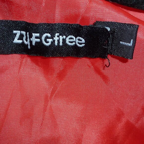 NEW! ZYFG Free Light Zippered & hooded  red puffy jacket Sz L - Picture 6 of 12